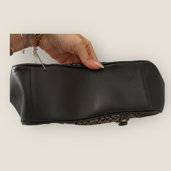 Coach | Vintage Y2K Signature Canvas Tote Bag - Picture 6 of 11